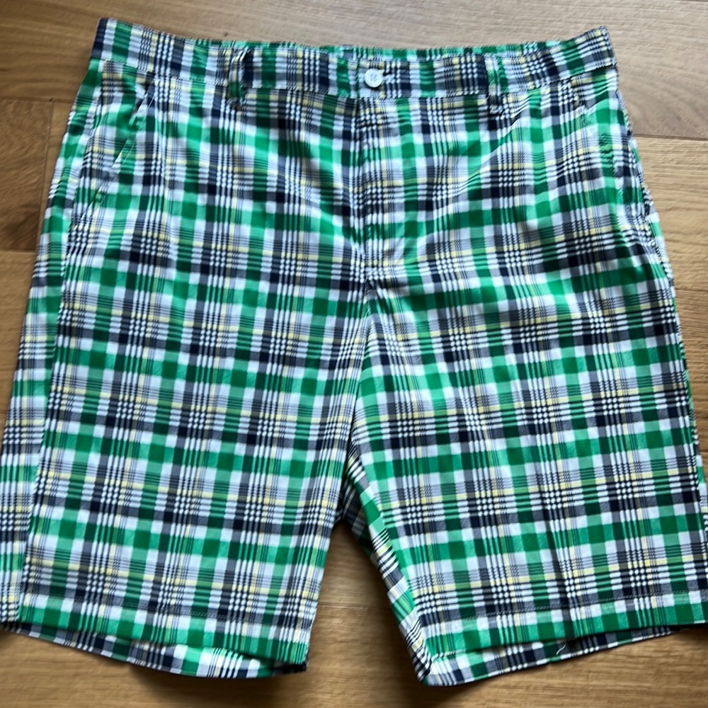 Izod shorts